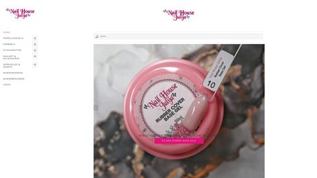 Julija Batrakova Nageldesignerin